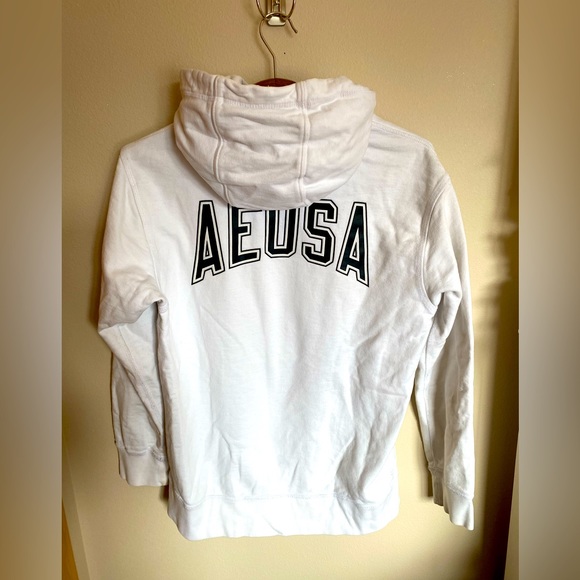 Men’s American Eagle Hoodie - Picture 2 of 3